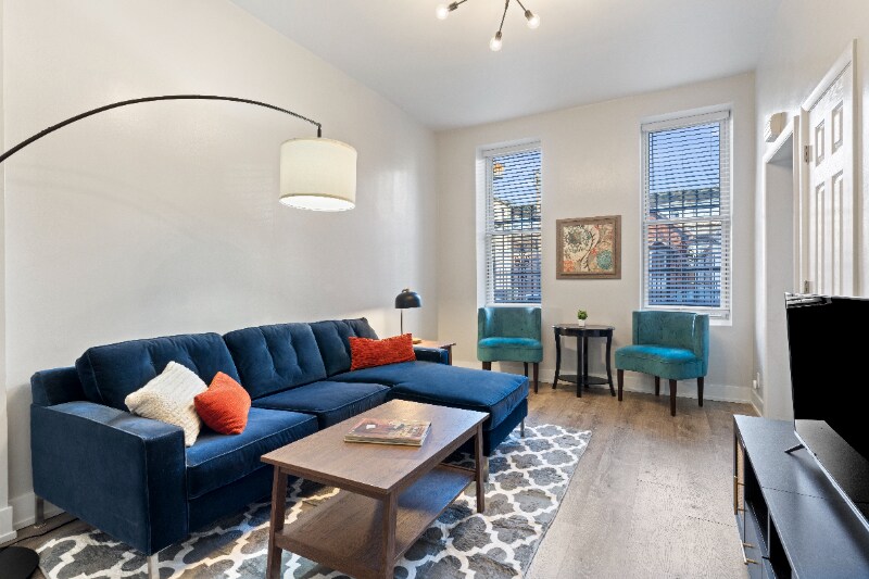 2345 W 21st St in Chicago, IL - Building Photo