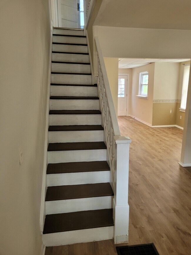 302 Delaware Ave in Palmyra, NJ - Building Photo - Building Photo