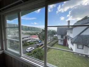 3246 Huelani Dr in Honolulu, HI - Foto de edificio - Building Photo