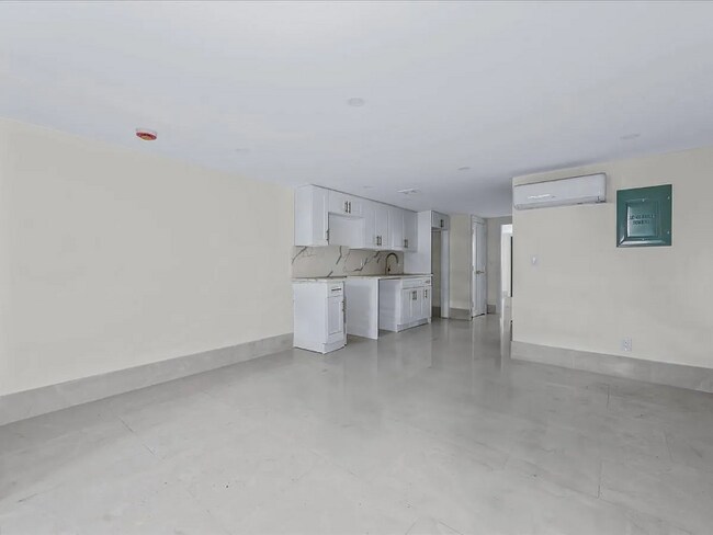 119 E 29th St-Unit -1 in Brooklyn, NY - Building Photo - Building Photo