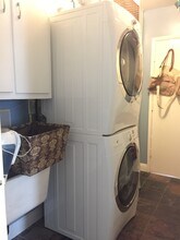 701 Flower Ave in Los Angeles, CA - Building Photo - Building Photo