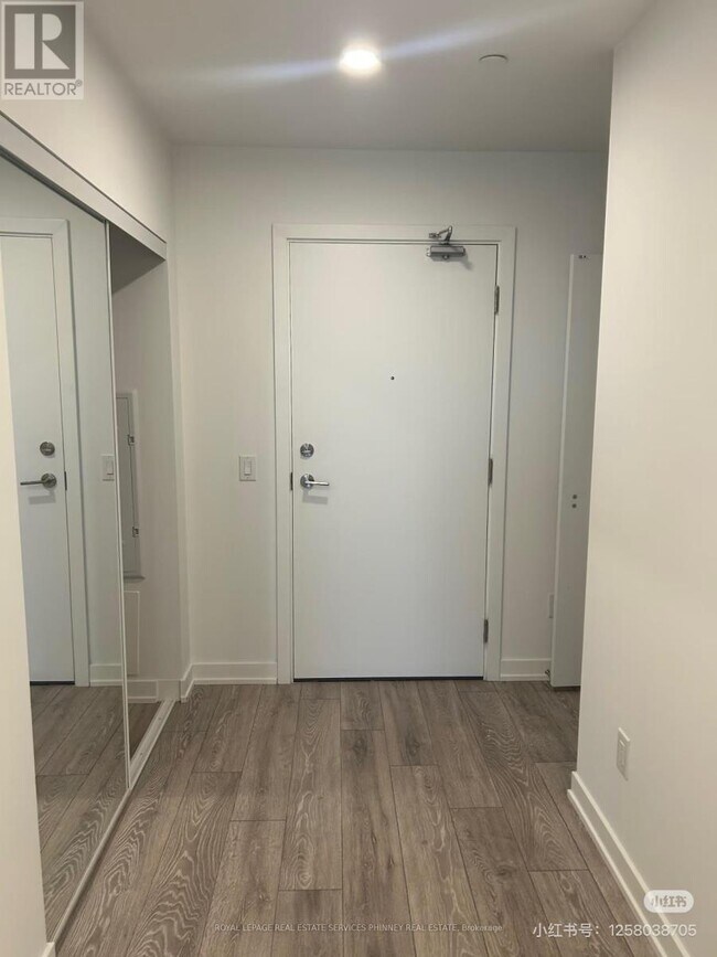 1100 Sheppard Ave W in Toronto, ON - Building Photo - Building Photo