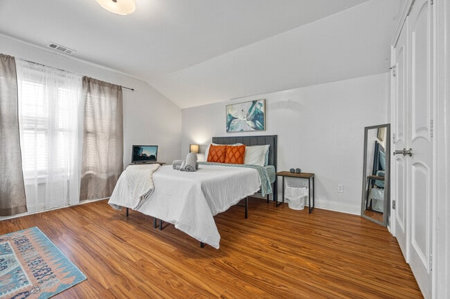1267 Atlantic Dr NW, Unit SI ID1609627P