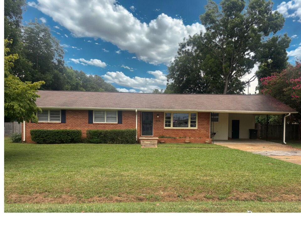 9115 Strong Dr SE in Huntsville, AL - Building Photo