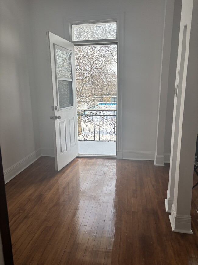 846 Wiseman Av in Outremont, QC - Building Photo - Building Photo