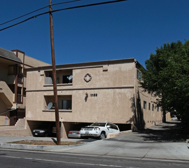 1169 W Alameda Ave in Glendale, CA - Building Photo - Building Photo