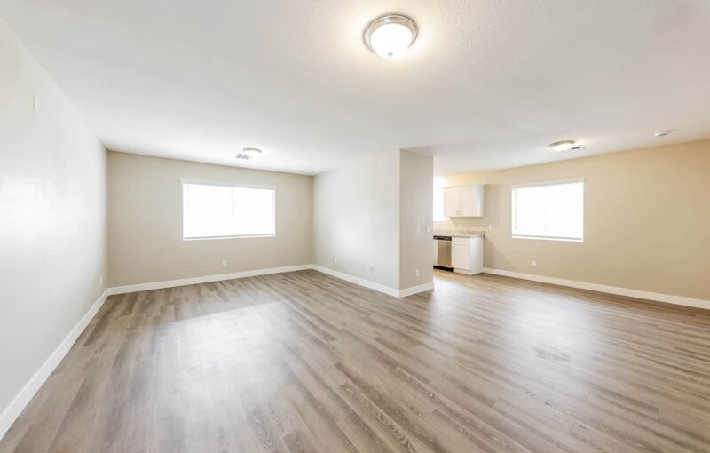 2243 W Roeser Rd in Phoenix, AZ - Building Photo