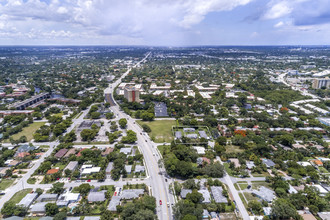 47-59 NE 16th Pl in Fort Lauderdale, FL - Building Photo - Building Photo