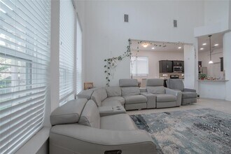 9404 Ivalenes Hope Dr in Austin, TX - Building Photo - Building Photo