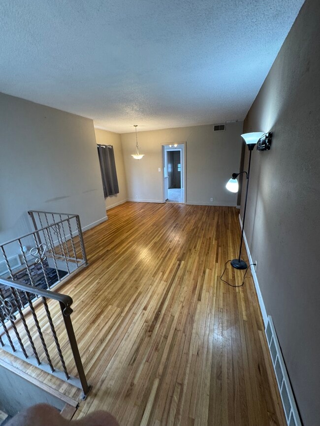 property at 1402 Lee Ave