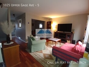 1025 Upper Gage Ave in Hamilton, ON - Building Photo - Building Photo