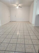 3900 Camelot St in Denton, TX - Building Photo