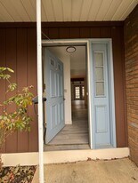 6318 Bannister Dr, Unit 6813 in Dublin, OH - Building Photo