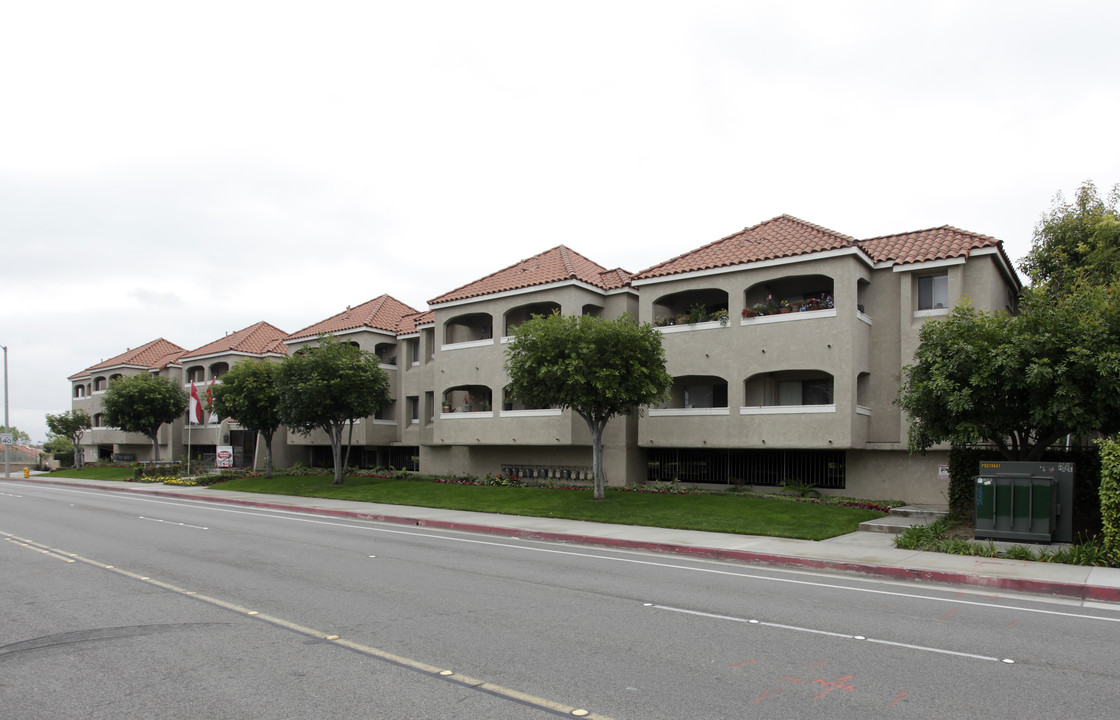 Yorktown Apartments in Huntington Beach, CA - Foto de edificio