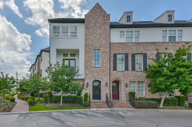 9450 London Bridge Station in Houston, TX - Building Photo - Building Photo