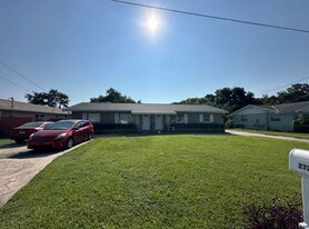 2725 Uintah Ave in Orlando, FL - Building Photo