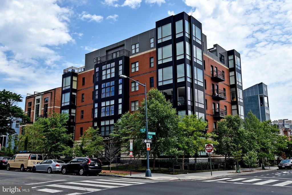 2101 11th St NW in Washington, DC - Building Photo