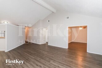 3815 Youpon Dr in La Porte, TX - Building Photo - Building Photo
