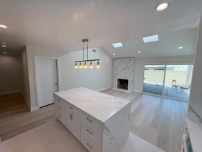 14671 Comet St in Irvine, CA - Building Photo - Building Photo