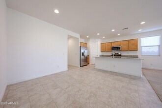 25237 N 172nd Dr in Surprise, AZ - Building Photo - Building Photo