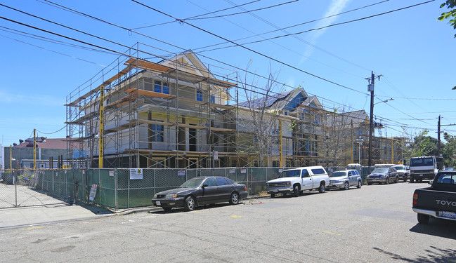 Everett Commons in Alameda, CA - Building Photo - Building Photo