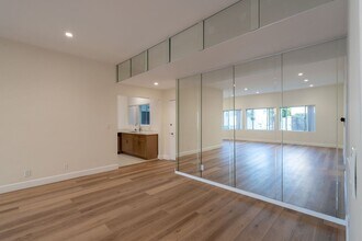 Elm Luxury Investments LLC in Beverly Hills, CA - Building Photo - Interior Photo
