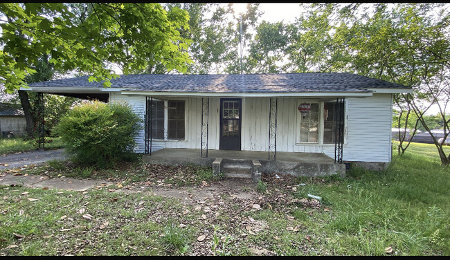 property at 128 Race Track Rd
