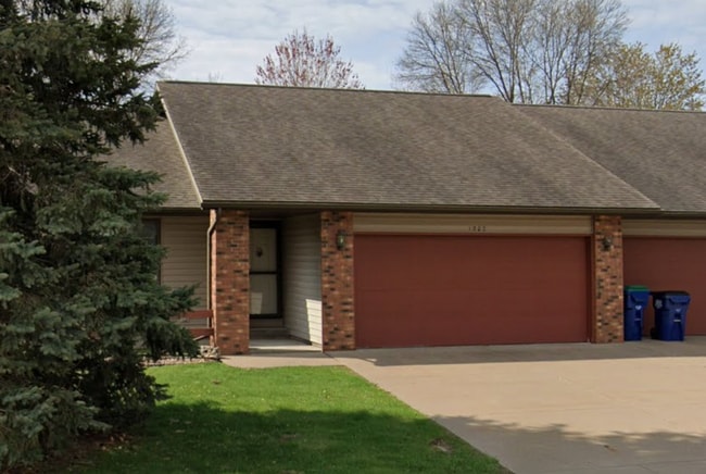 property at 1207 W Wausau Ave