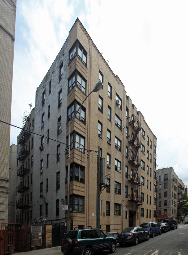 2237 Morris Ave in Bronx, NY - Building Photo - Building Photo