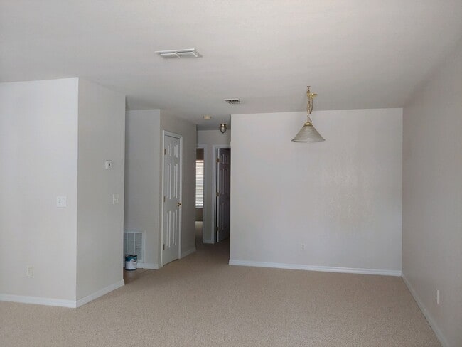 1163 N Lion Cub Pt, Unit 1163 in Lecanto, FL - Foto de edificio - Building Photo