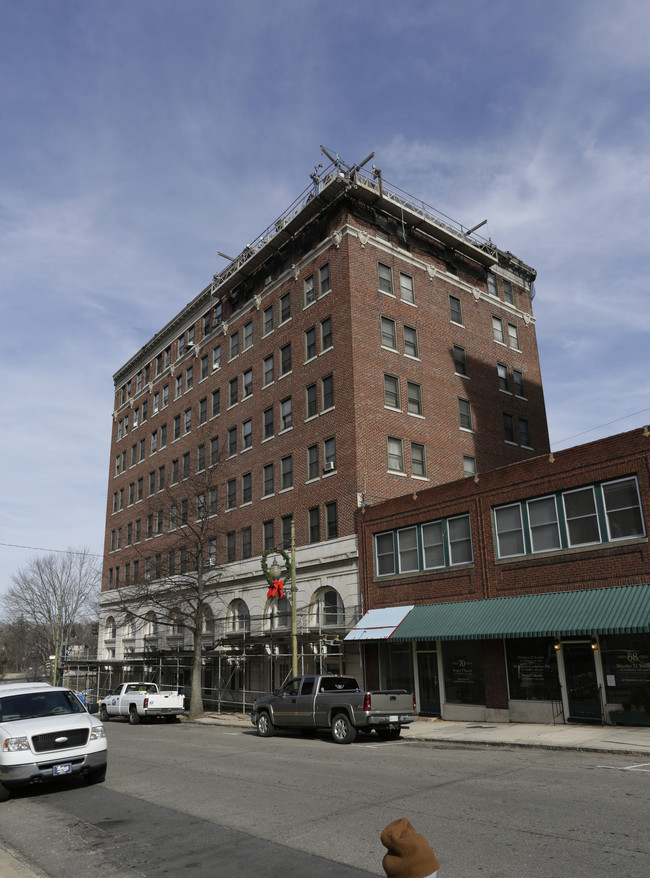 Altamont Apartments in Asheville, NC - Building Photo - Building Photo