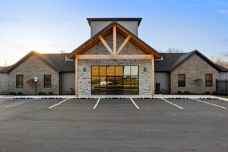 Carriage Place Apartments in Richmond, KY - Building Photo - Building Photo