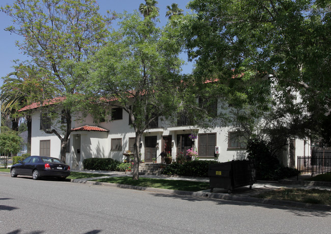 4292 Mission Inn Ave in Riverside, CA - Building Photo - Building Photo