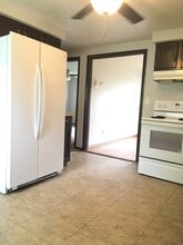 803 W Van Buren St, Unit 803 in Janesville, WI - Foto de edificio - Building Photo