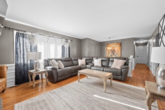 12755 S Elizabeth Dr in Plainfield, IL - Building Photo - Building Photo