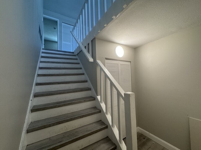 302 Parkside Dr in Venice, FL - Building Photo - Building Photo