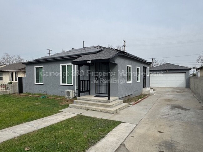 5762 Cedar Ave in Long Beach, CA - Foto de edificio - Building Photo