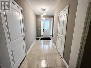 88 Rockledge Dr in Hamilton, ON - Building Photo - Building Photo