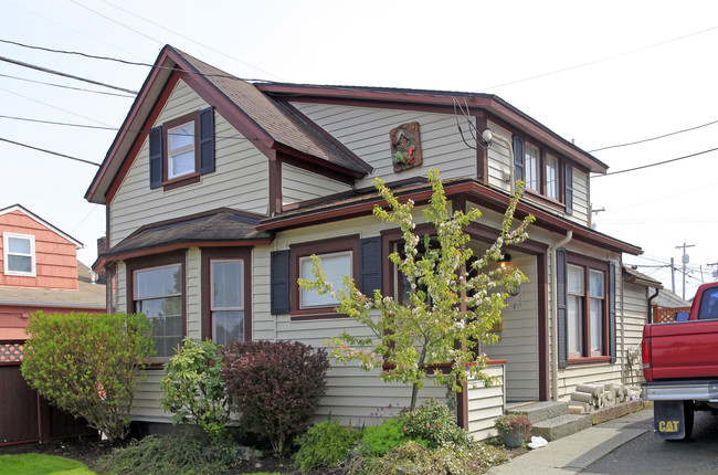 1508 22nd St in Everett, WA - Foto de edificio - Building Photo