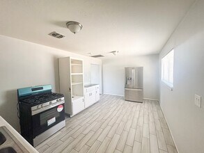 1452 W 6th Dr in Mesa, AZ - Building Photo - Building Photo