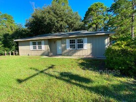 646 Fleming Rd in Hinesville, GA - Building Photo