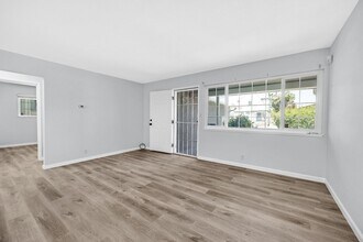 3042 Maple Ave in Oakland, CA - Building Photo - Building Photo