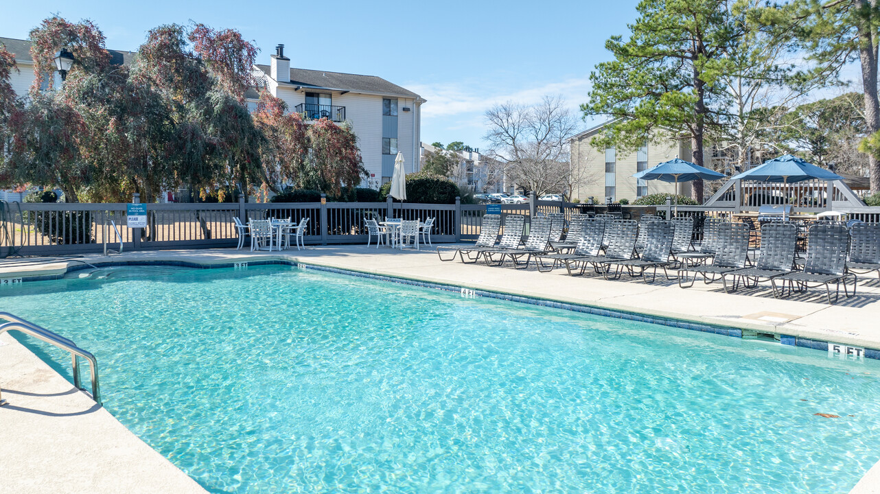 Crosswinds Apartments in Wilmington, NC - Building Photo