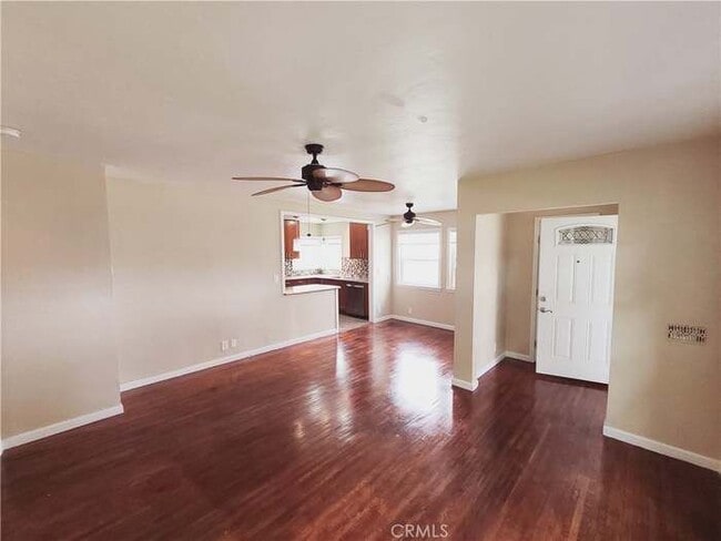 6129 Myrtle Ave in Long Beach, CA - Building Photo - Building Photo