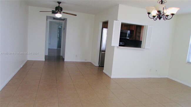 229 Newport O in Deerfield Beach, FL - Building Photo - Building Photo