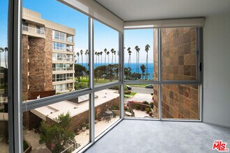 515 Ocean Ave in Santa Monica, CA - Building Photo - Building Photo