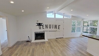222 S Poinsettia Dr in Orange, CA - Building Photo - Building Photo