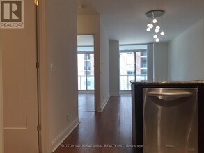 825 Church St in Toronto, ON - Building Photo - Building Photo