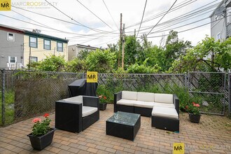 182 Marion St in Boston, MA - Foto de edificio - Building Photo