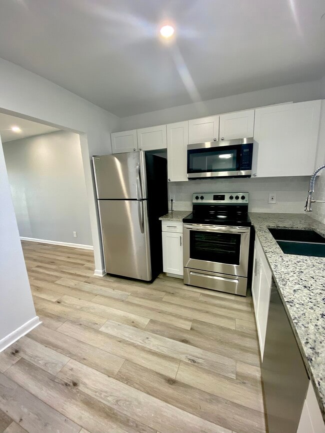 property at 200 Waterway Dr S